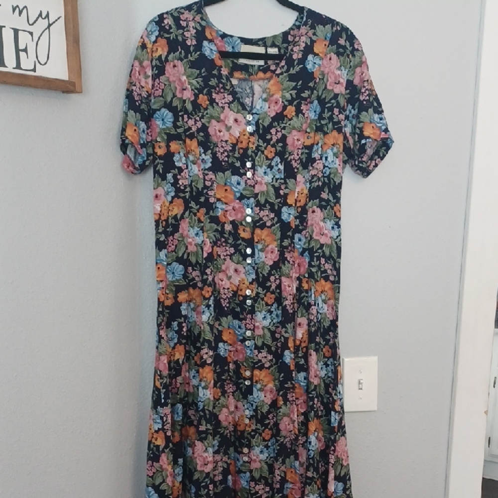 Vintage Caroline Wells Floral Short Sleeve Dress Women Size 10 Rayon Button Down